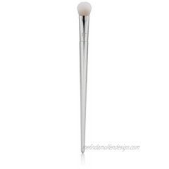 Real Techniques 200 Oval Shadow Brush 0.914 Ounce Blend Shadows and Apply Eyeshadow Ideal for Powder Cream and Glitter Eye Shadows with Ultra Plush Custom Cut Synthetic Bristles